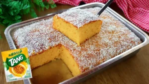 Bolo de maracujá com suco que surpreende pelo sabor