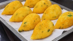 Coxinha de mandioca sem glúten que derrete na boca e é fácil de fazer