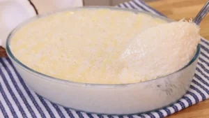 Cuscuz de Tapioca na Travessa com Leite Condensado Cremoso e Fácil de Fazer
