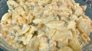 Salada de Batata Cremosa e Colorida Que Vai Conquistar Todo Mundo
