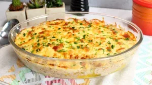 Atum gratinado com batata simples e cremoso para o dia a dia