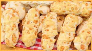 Biscoito de Polvilho com Parmesão Assado para Acompanhar o Cafezinho