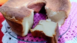Bolo de leite cremoso que conquista pelo sabor