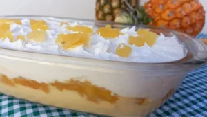 Sobremesa de Abacaxi Cremosa e Gelada Tradicional