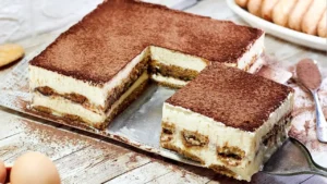 Tiramisu Italiano Cremoso vem aprender a fazer