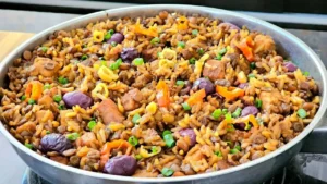 O arroz com lentilha é uma receita completa, ideal para acompanhar carnes, aves ou até...