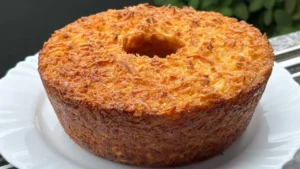 Bolo de Mandioca sem Trigo com Coco Cremoso