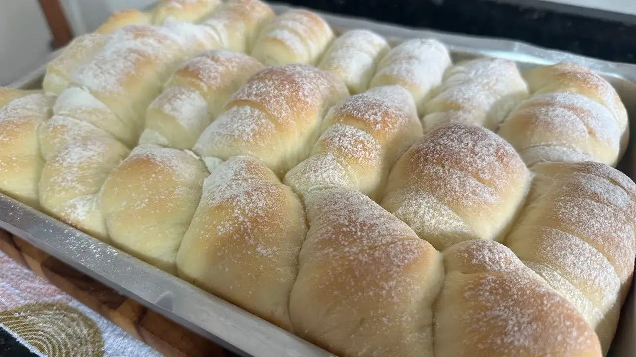 Pão Algodão Caseiro Fofinho para o Café