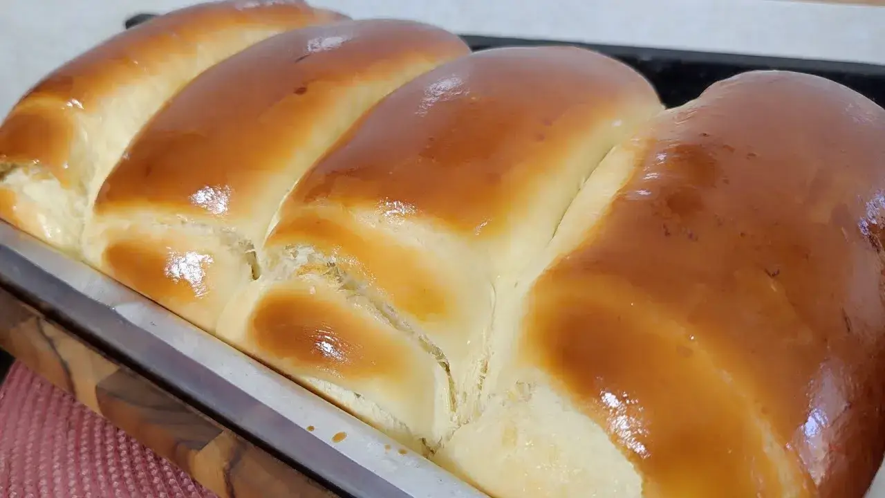 Pão Caseiro Doce Fácil para o Café da Tarde