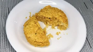Pãozinho Proteico Low Carb com Frango para o Café da Manhã