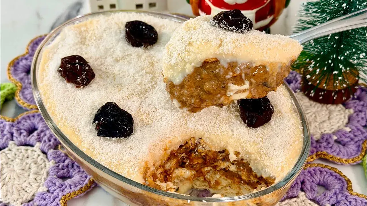 Pavê Olho de Sogra com Creme de Coco, Doce de Leite e Ameixa