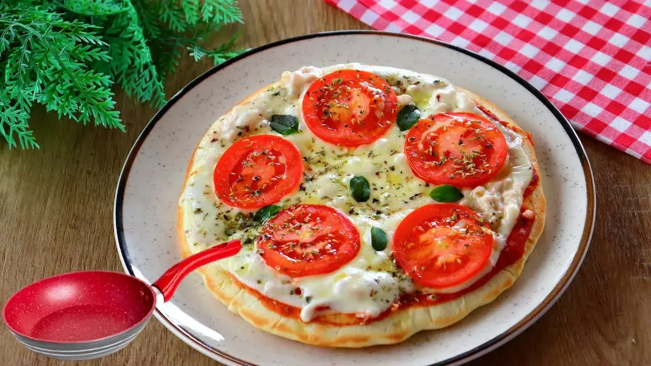 Pizza na Frigideira Fácil e Rápida Para o Lanche
