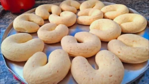 Biscoito de Queijo Fácil para Café