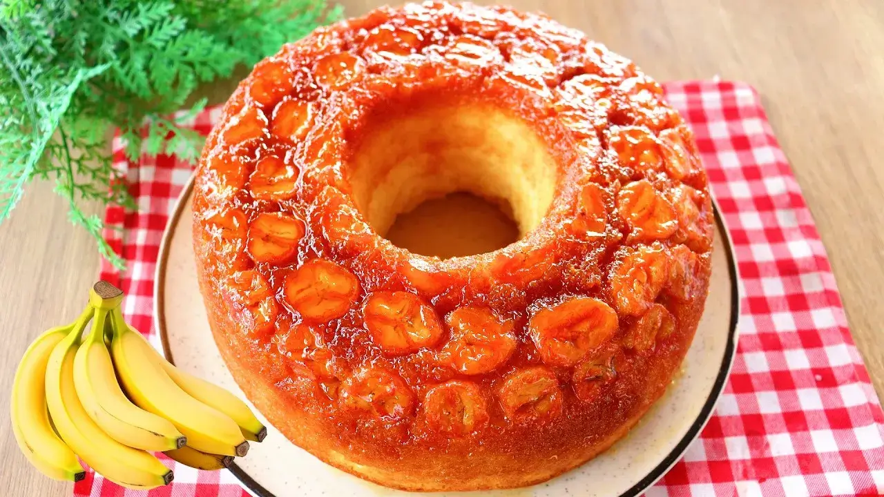 Bolo de Banana Caramelado: Receita Fácil e Fofinha
