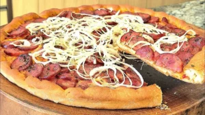 Pizza Caseira Fácil com Massa Macia e Recheio Caprichado