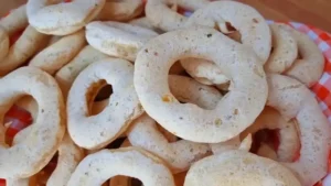 Rosquinhas de Cebola Crocantes Assadas para o Café da Tarde