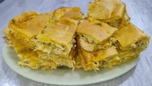 Torta de Frango Cremosa de Liquidificador com Recheio Bem Úmido