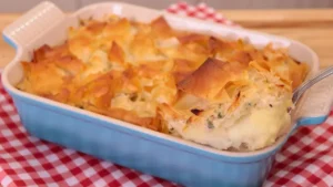 Bacalhau Crocante e Cremoso com Purê e Massa Filo para a Páscoa