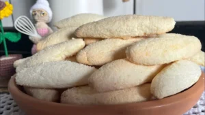 Biscoito Palitinho Crocante com Nata e Queijo Fácil de Fazer