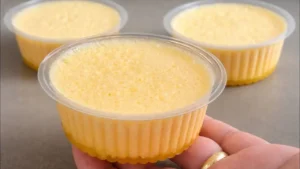 Gelatina Cremosa de Maracujá Fácil com Apenas 2 Ingredientes