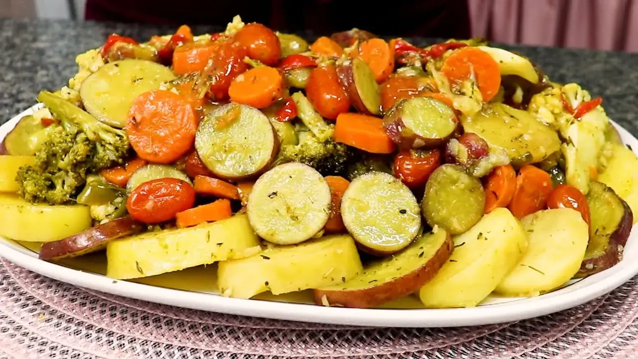 Legumes Assados no Forno: Mix colorido com tempero simples e saboroso