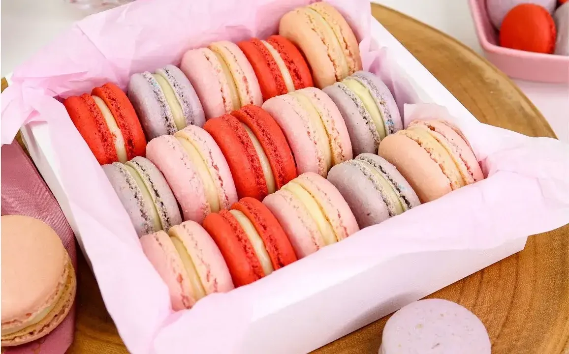Macarons Coloridos: Receita Passo a Passo para Fazer em Casa