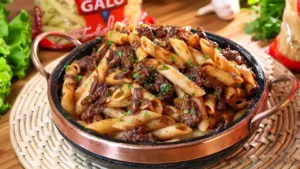 O macarrão com rabada é uma receita ideal para quem quer uma massa bem saborosa...