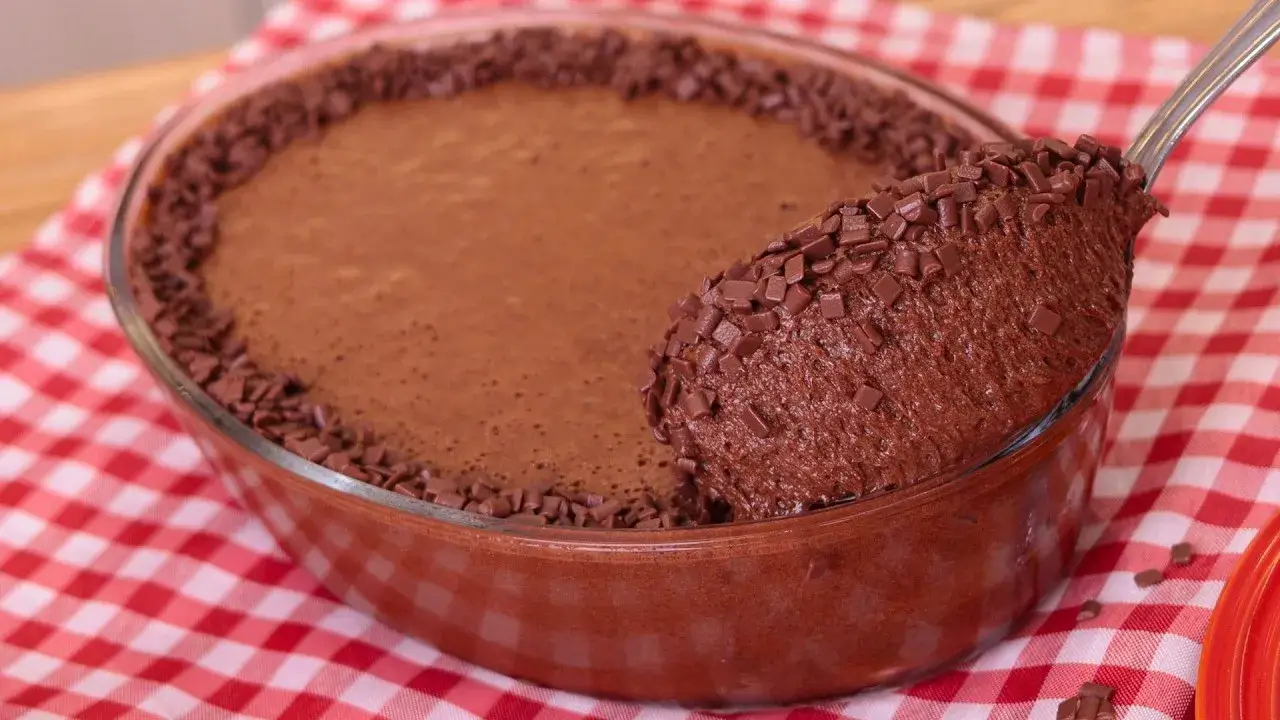 Mousse de Chocolate Aerada com Café Fácil e Cremosa para Sobremesa Especial