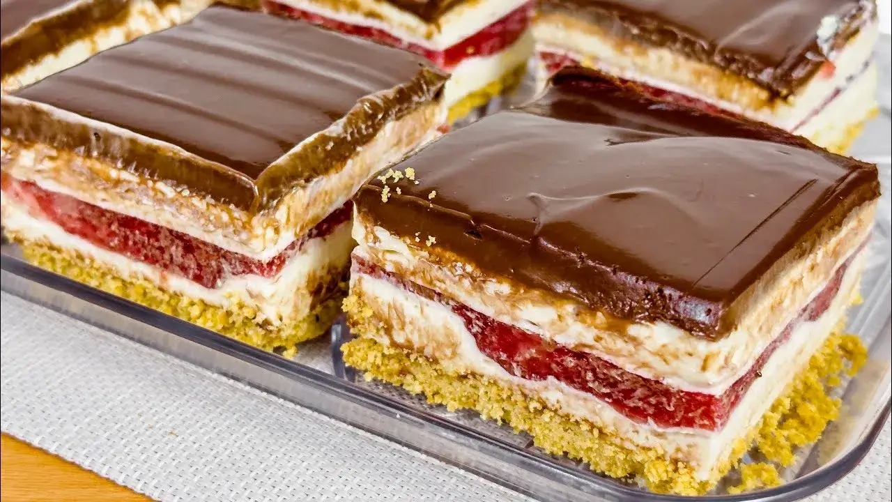 Sobremesa de Chocolate com Morango e Ninho fácil para fazer em casa