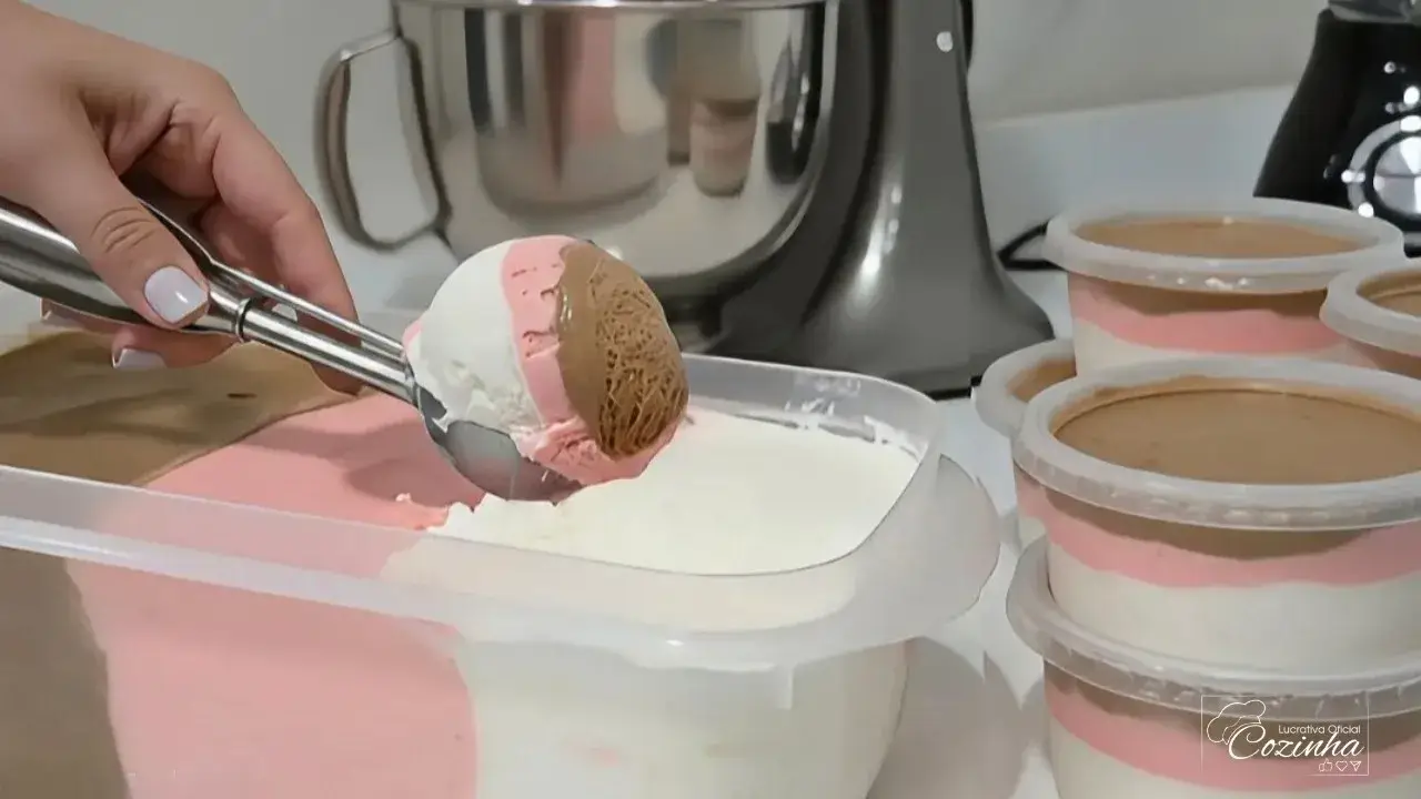 Sorvete Napolitano Caseiro com 3 Sabores Cremosos e Fácil de Preparar