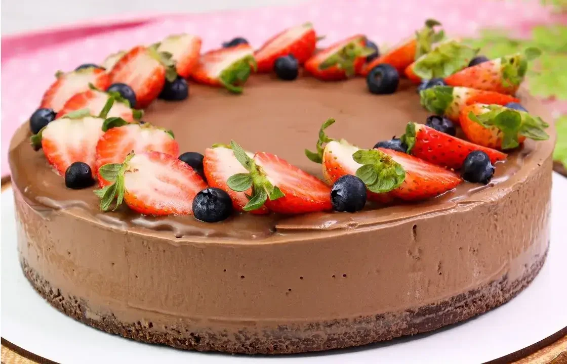 Torta Mousse de Chocolate Sem Forno Cremosa e Fácil para Vender ou Servir Gelada