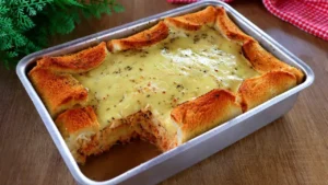 Torta de Pão com Frango e Mussarela Assada no Forno: Lanche Fácil e Muito Saboroso
