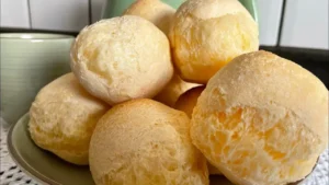 Biscoito de Polvilho com Queijo Fácil para o Café e Muito Crocante