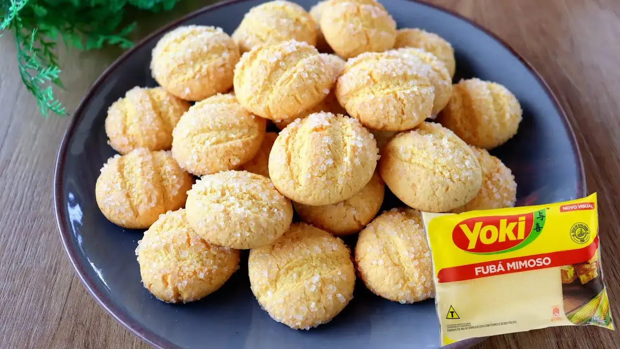 Bolachinha de Fubá com Maizena Crocante por Fora e Macia por Dentro