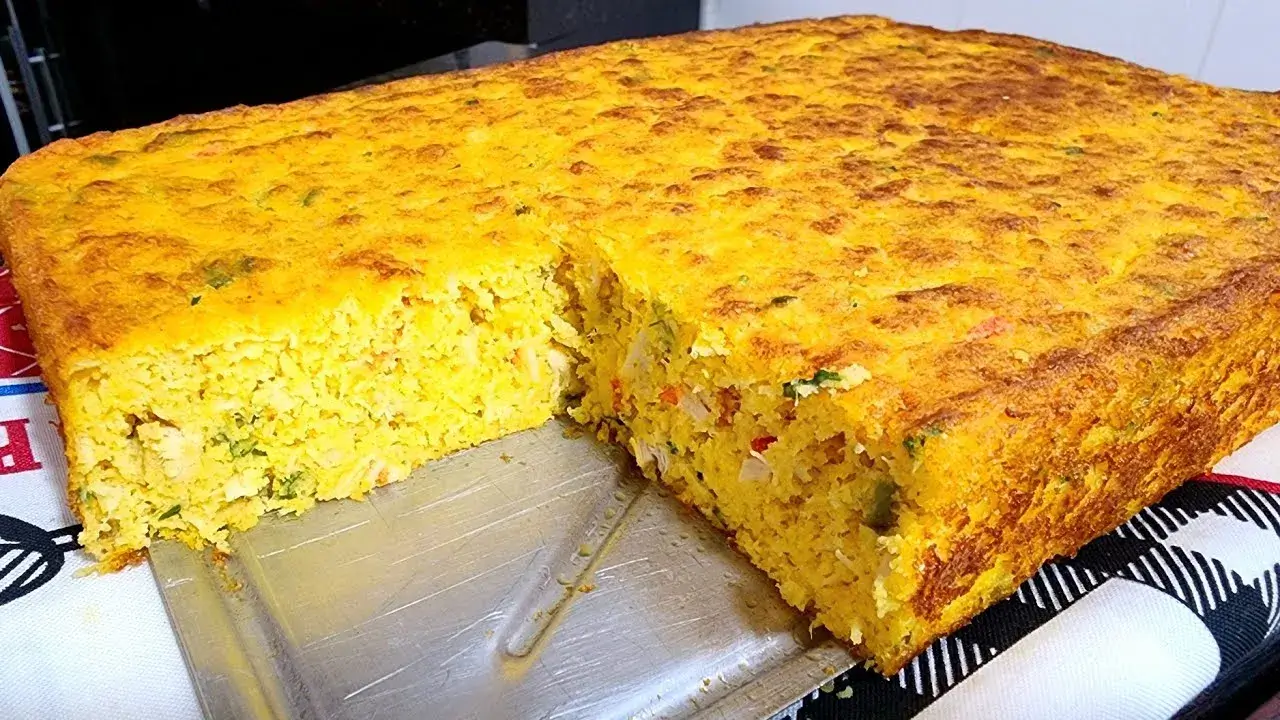 Bolo Salgado de Milho com Frango: Receita Fofinha e Cheia de Sabor para o Lanche