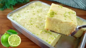 Bolo de Limão com Cobertura Cremosa Fácil de Fazer