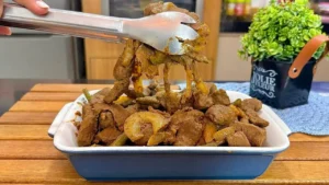 Fígado Suculento com Pimentões: Receita Fácil para Fazer na Frigideira