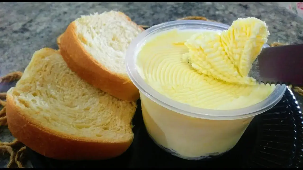 Manteiga Caseira Fácil no Liquidificador com Apenas 2 Ingredientes