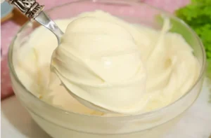 A mousse de Ninho é um recheio cremoso e aerado, ideal para bolos decorados e...