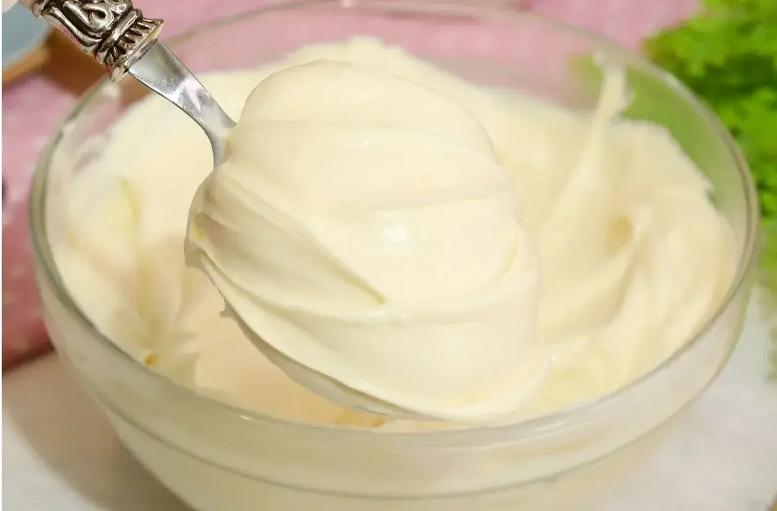 Recheio Mousse de Ninho Estruturada para Recheio de Bolos Decorados
