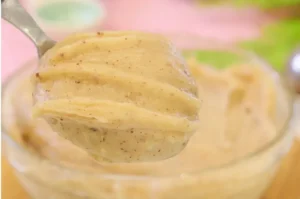 O recheio Kinder Bueno é uma opção cremosa e estruturada ideal para rechear bolos, ovos...