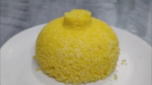 Cuscuz com Flocão fácil e soltinho para um café da manhã completo