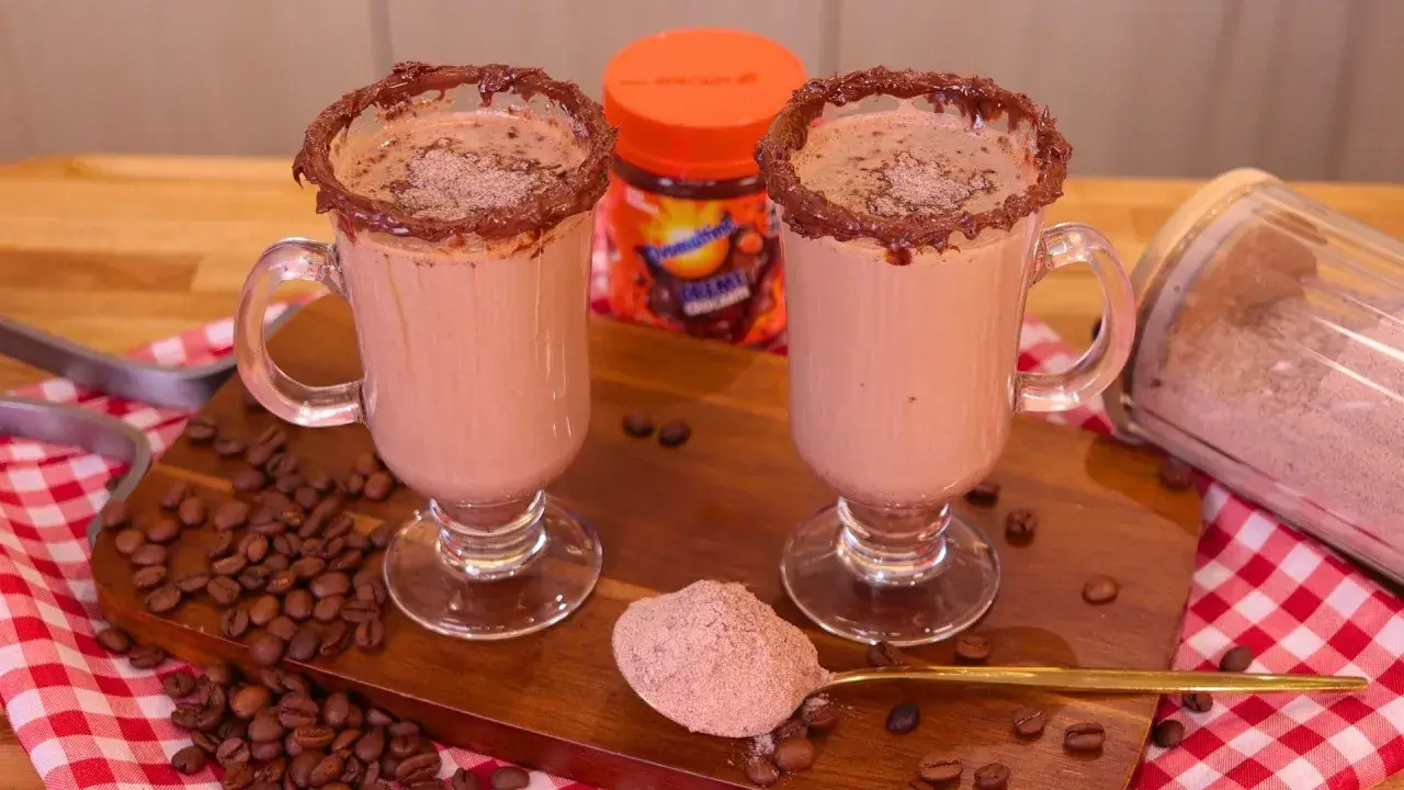 Cappuccino de Ovomaltine Cremoso com Floquinhos Crocantes