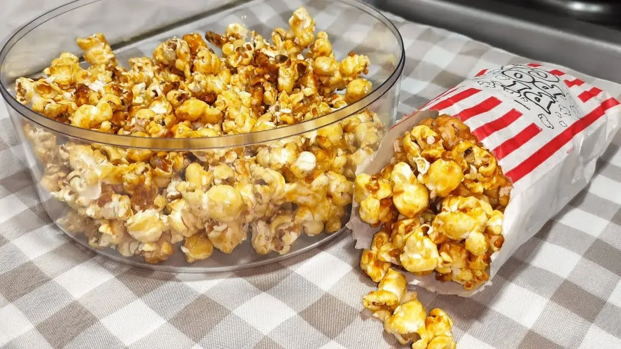 Pipoca Caramelada Crocante para Fazer em Casa e Matar a Saudade das Festas Juninas