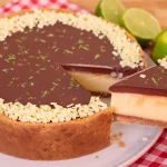 Torta de Limão com Chocolate que Une Cremosidade e Crocância em Cada Fatia