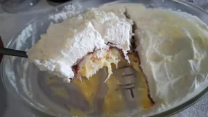 Delícia de Abacaxi Trufada com Chocolate e Chantilly: Fica Perfeito só Faça